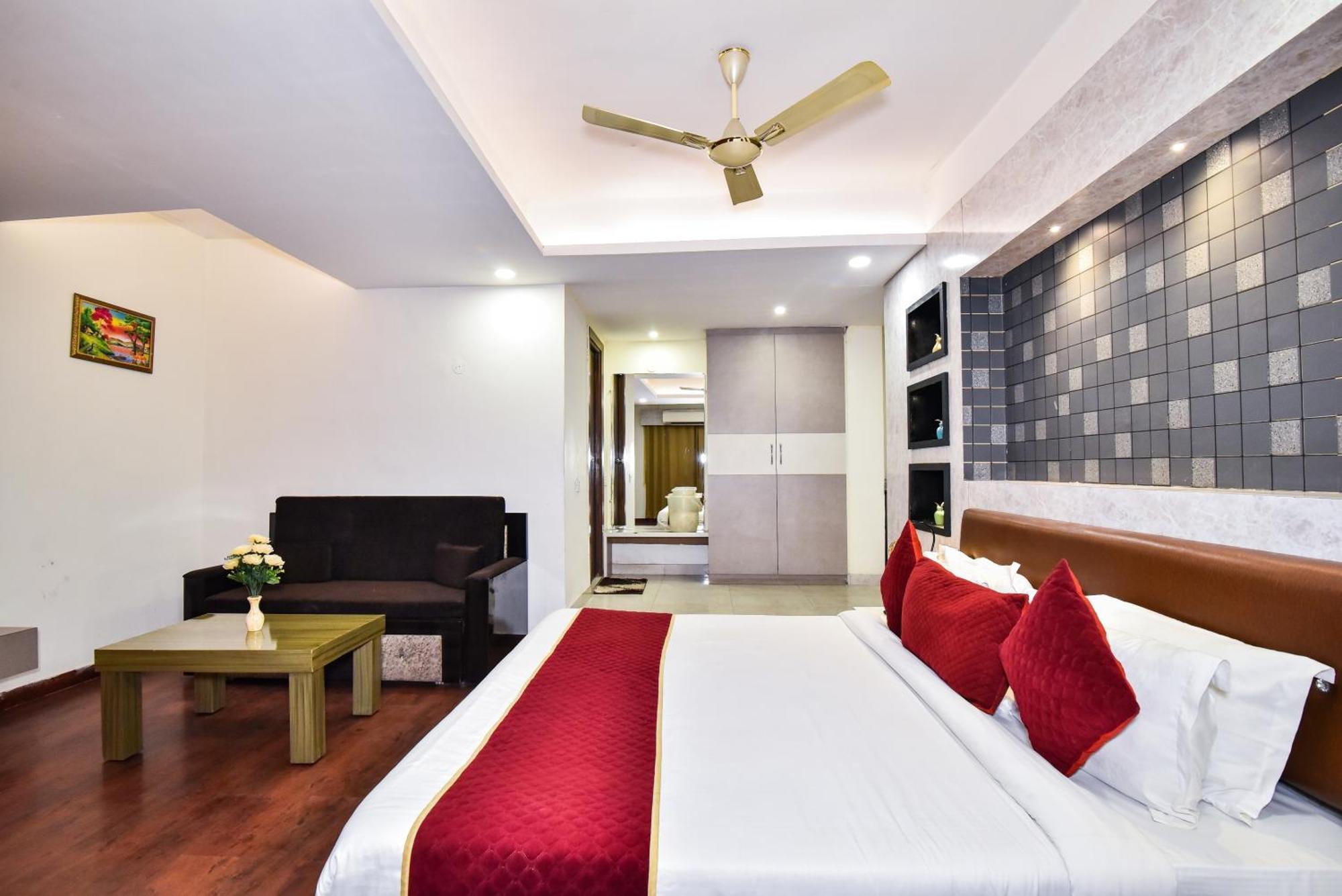 Pinaz Royale Hotell Amritsar Eksteriør bilde