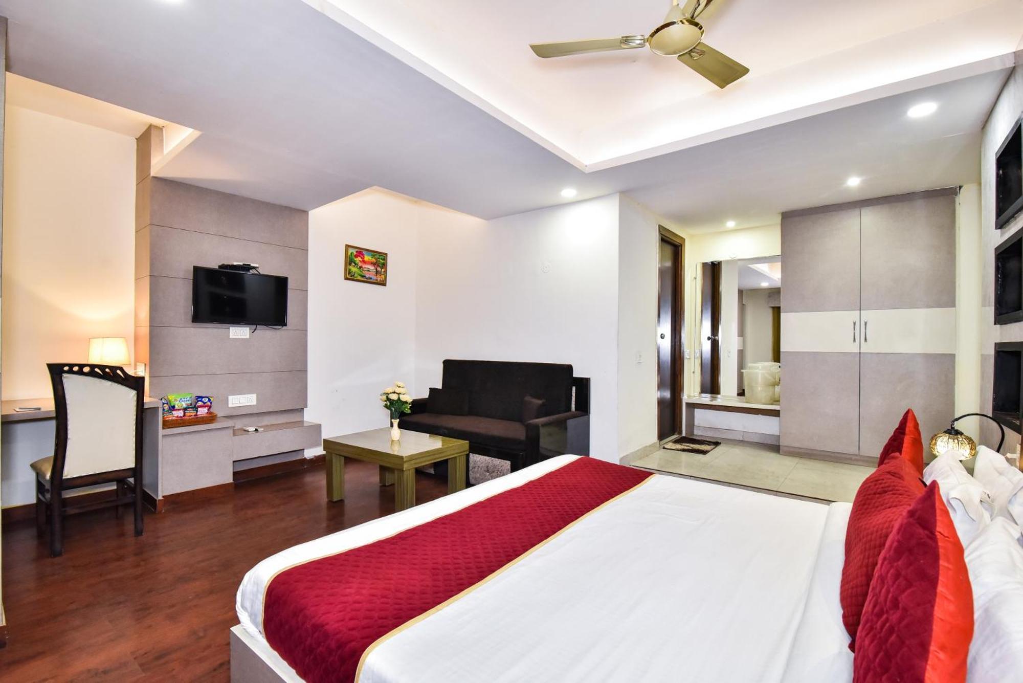 Pinaz Royale Hotell Amritsar Eksteriør bilde