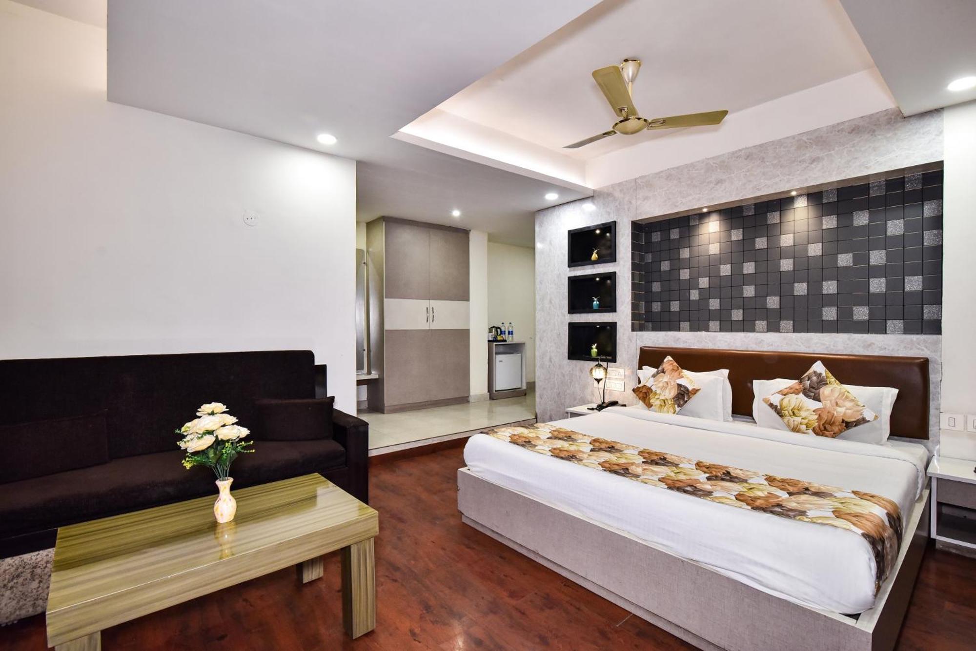 Pinaz Royale Hotell Amritsar Eksteriør bilde